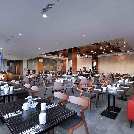 Aston Inn Pandanaran Semarang Ngoại thất bức ảnh