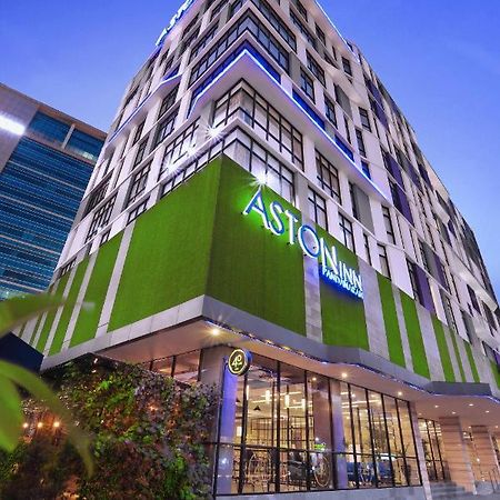 Aston Inn Pandanaran Semarang Ngoại thất bức ảnh
