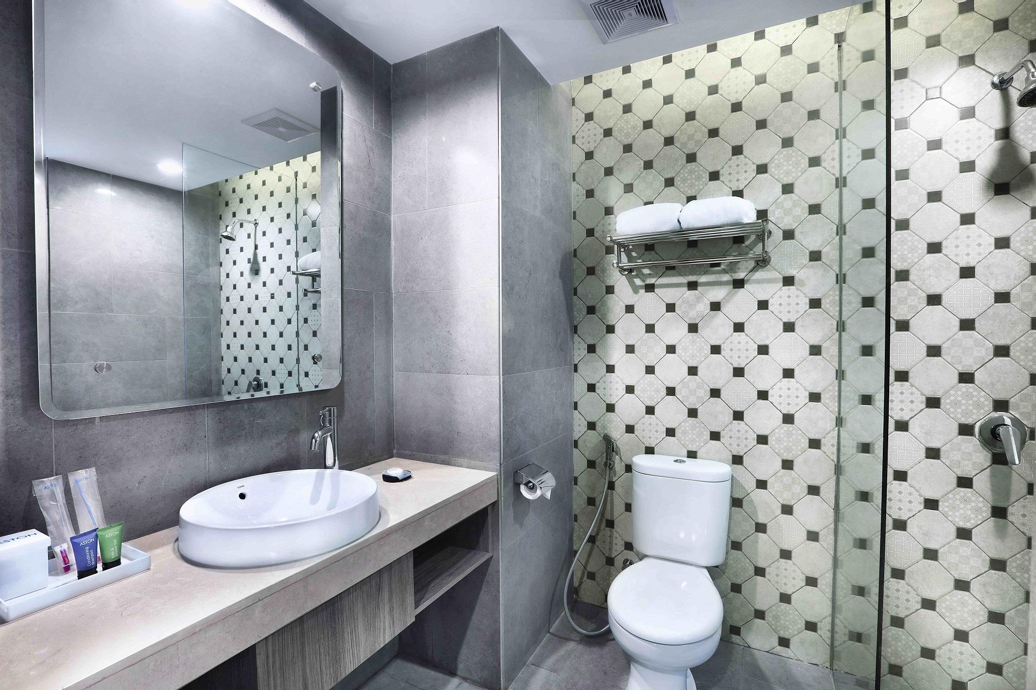 Aston Inn Pandanaran Semarang Ngoại thất bức ảnh