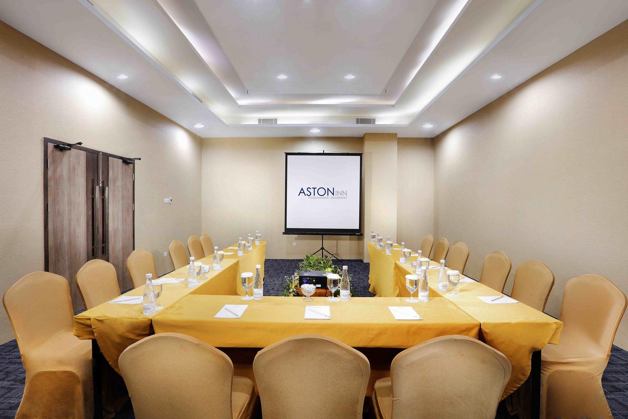 Aston Inn Pandanaran Semarang Ngoại thất bức ảnh