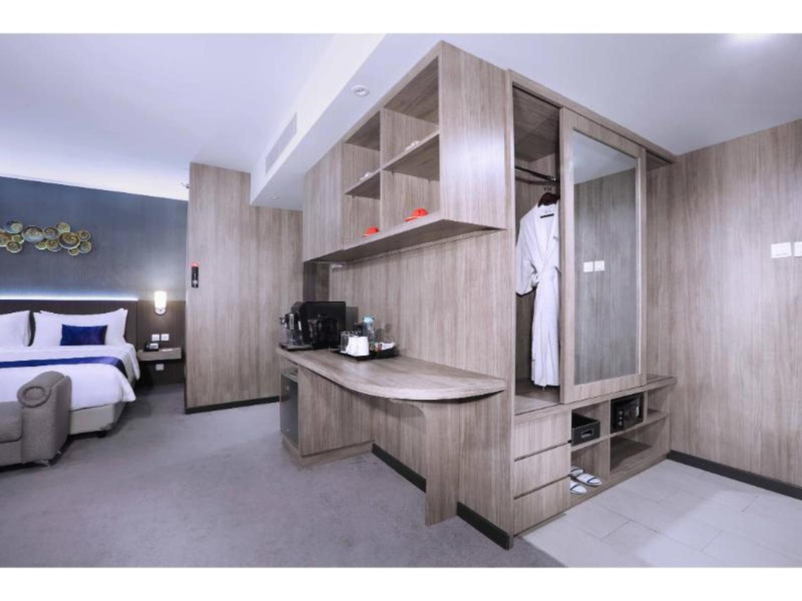 Aston Inn Pandanaran Semarang Ngoại thất bức ảnh